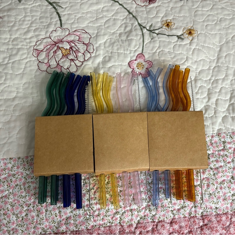 Multi colored Straws - Picture 2 of 2